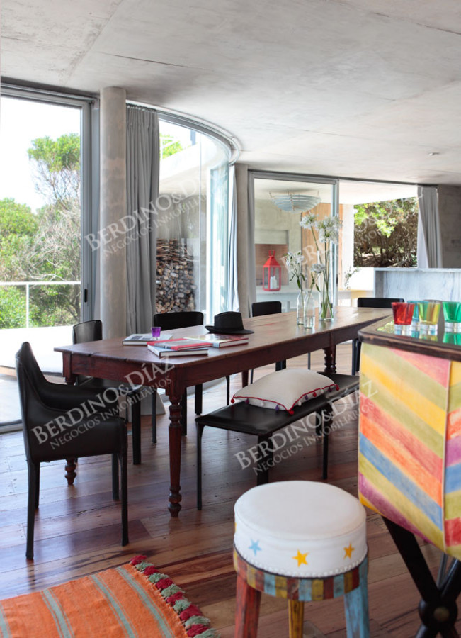 Casa ID.2392 - Casa moderna frente al mar en venta Punta Piedras La Barra