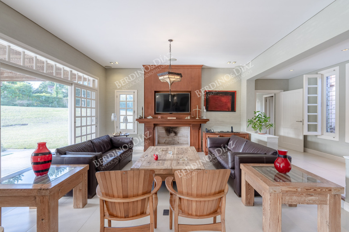 Casa ID.2394 - Mansion en venta en Beverly Hills 9 dormitorios