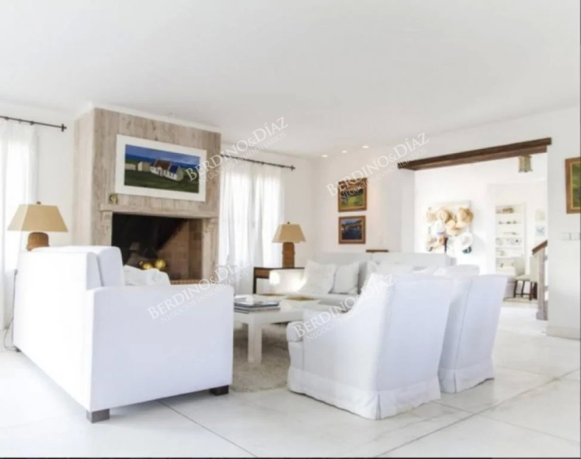 Casa ID.2297 - Casa en venta en Penisula con vista al mar
