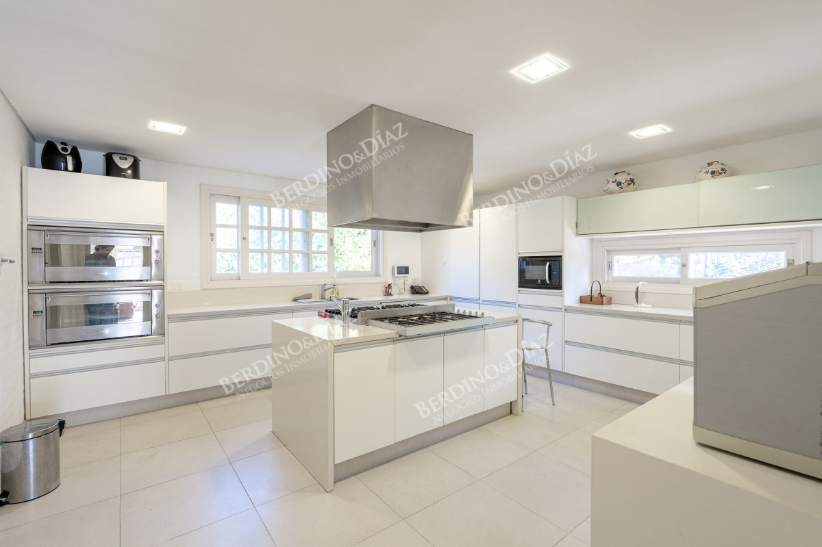 Casa ID.2394 - Mansion en venta en Beverly Hills 9 dormitorios