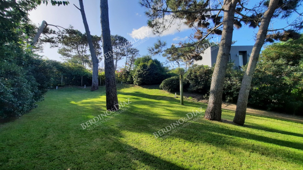 Casa ID.851 - Casa en venta cerca del mar y con vista  en La Barra 