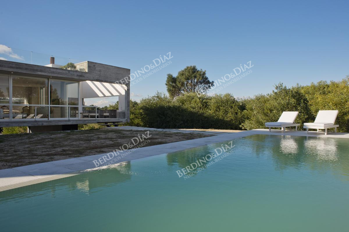 Casa ID.2185 - Casa espectacular estilo moderno en Arenas de Jose Ignacio