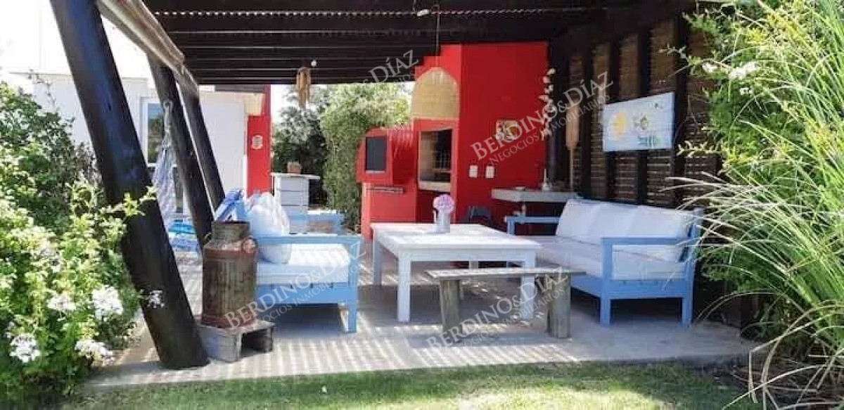 Casa ID.1977 - Casa de Diseño en Zona Manantiales Balneario 