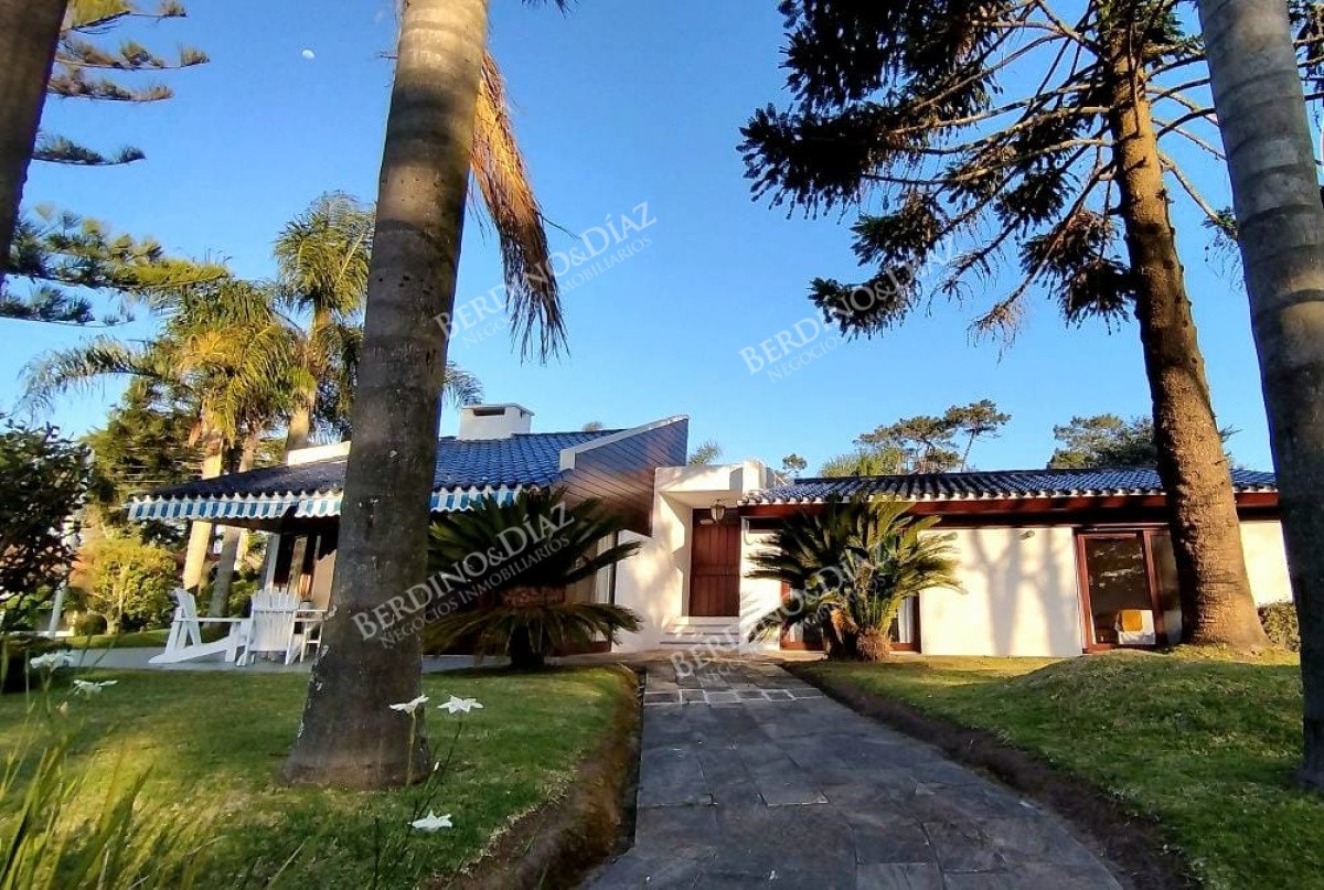 Casa ID.1932 - Casa tradicional en Paradas Playa Mansa