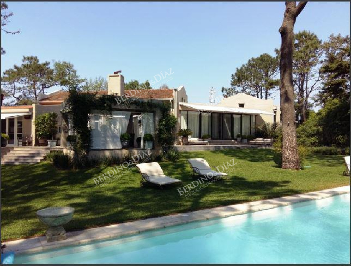 Casa ID.2262 - Impresionante Residencia en venta en Montoya La Barra