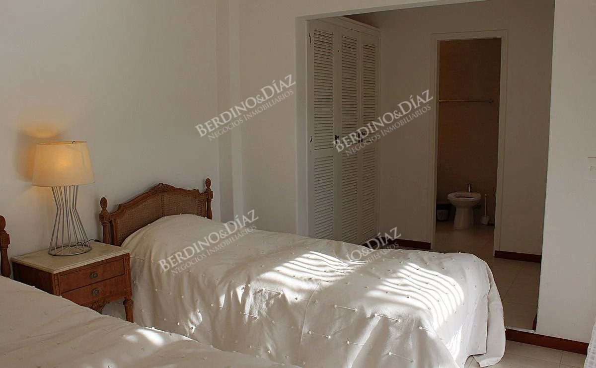 Casa ID.2173 - En venta Importante Residencia Zona Golf Punta del Este