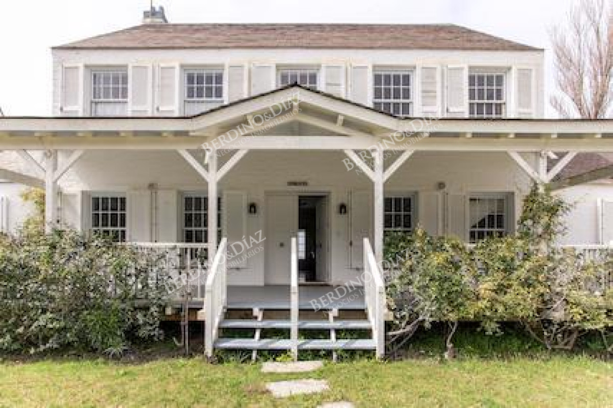 Casa ID.2132 - Casa en venta en El chorro Manantiales con casa de caseros