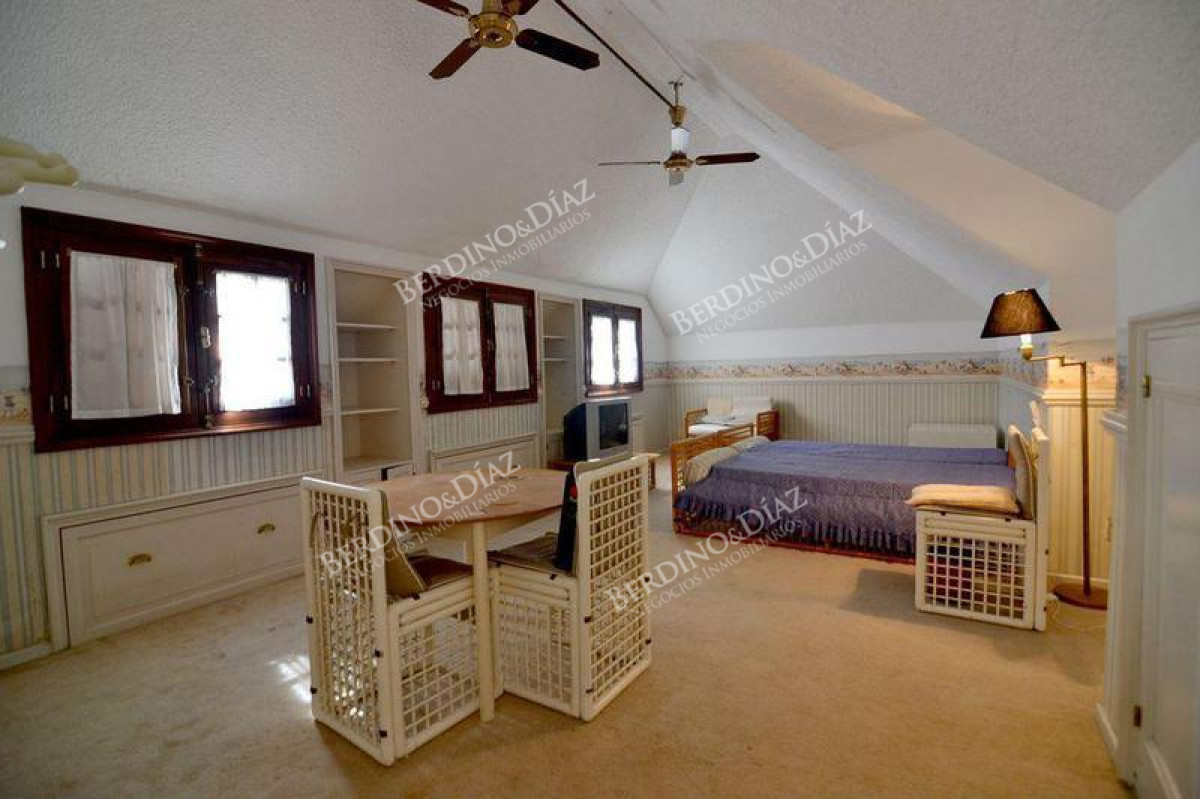 Casa ID.2283 - Casa tradicional venta Playa Mansa