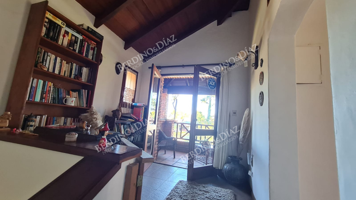 Casa ID.843 - Entorno Residencial en Pinares