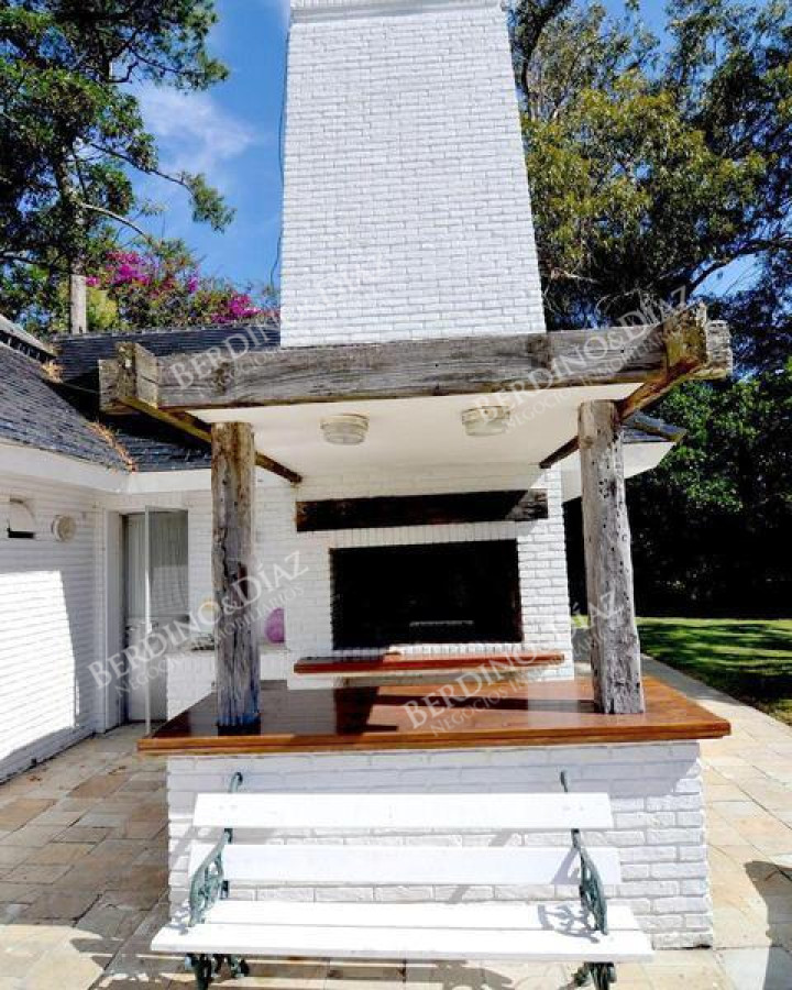 Casa ID.2283 - Casa tradicional venta Playa Mansa