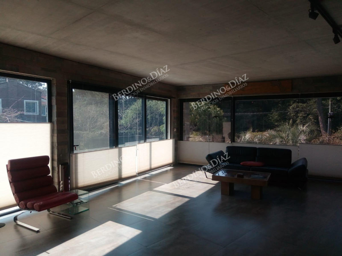 Casa ID.758 - Moderna Residencia Minimalista a 2 cuadras de la Playa