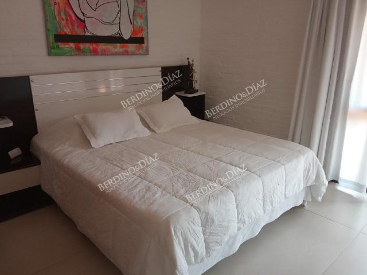 Casa ID.769 - Espectacular casa en Pinares Venta