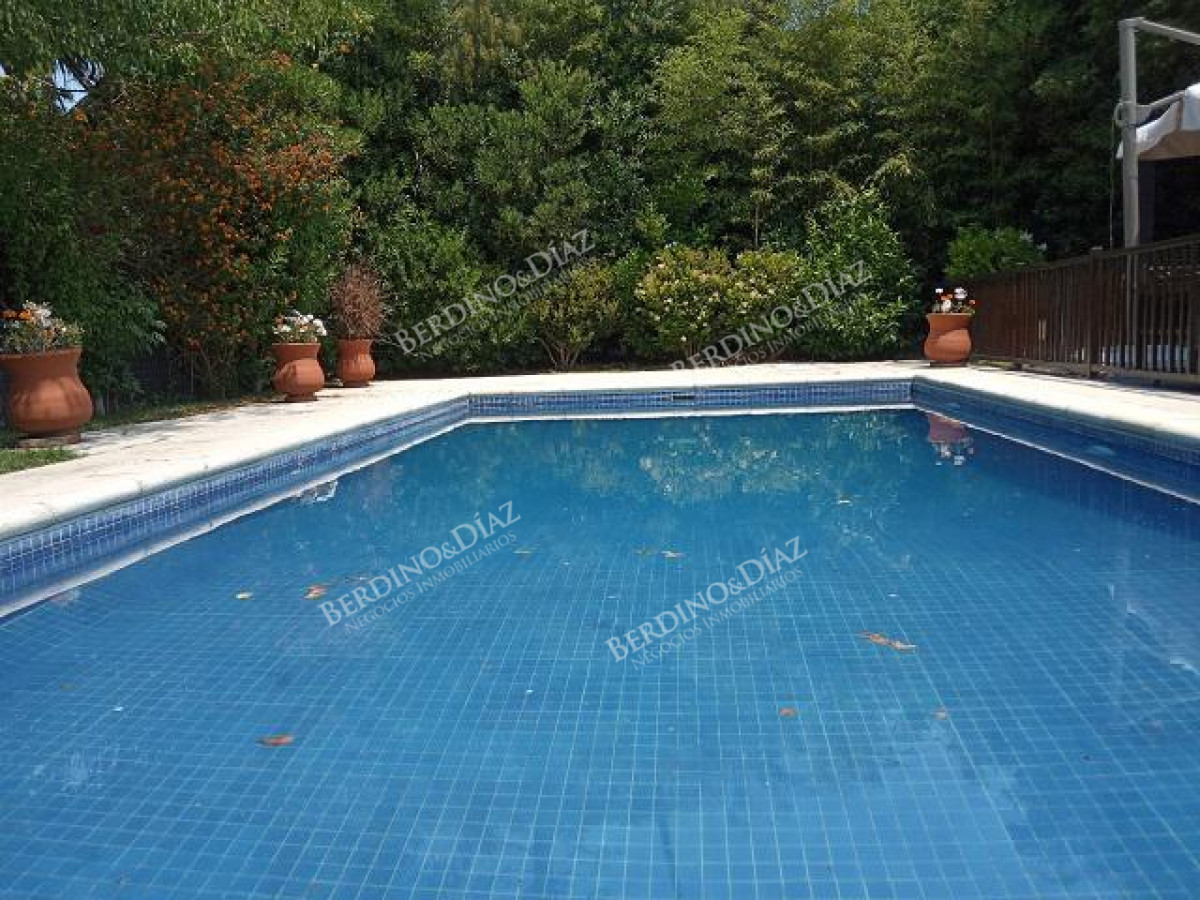 Casa ID.769 - Espectacular casa en Pinares Venta