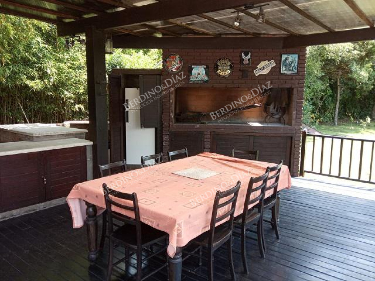 Casa ID.769 - Espectacular casa en Pinares Venta