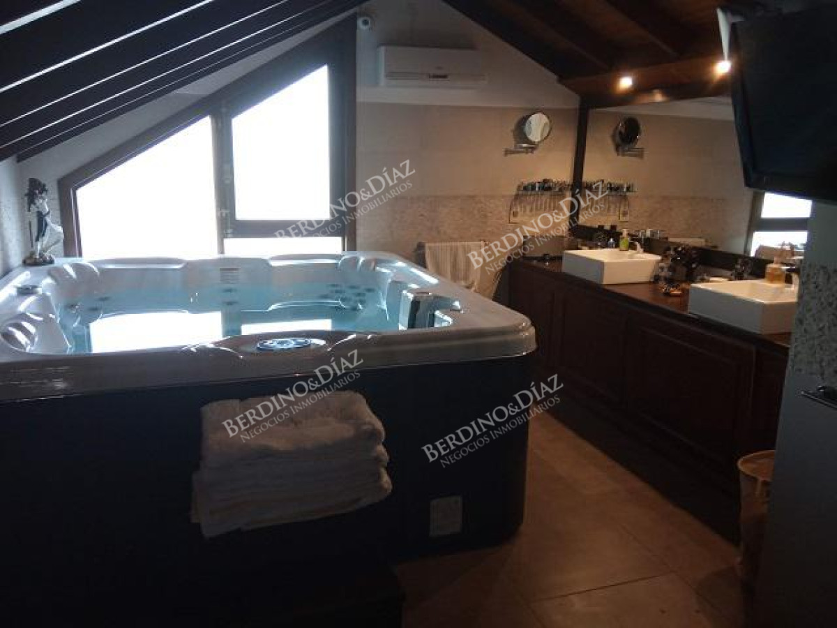 Casa ID.769 - Espectacular casa en Pinares Venta