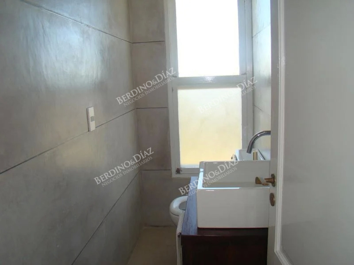Casa ID.2186 - Casa de estilo propio  y vista al mar en venta Punta Piedras