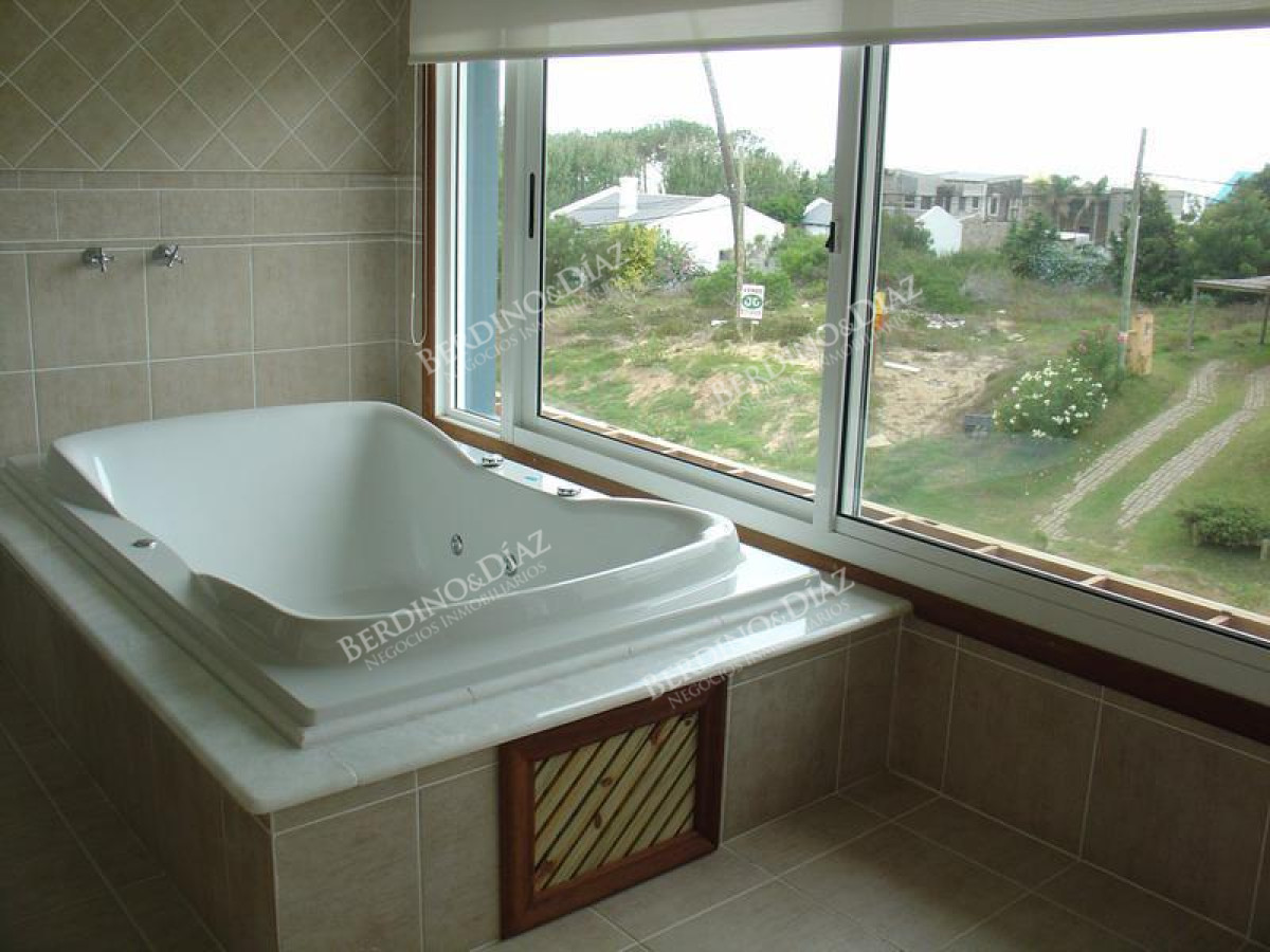 Casa ID.2205 - Casa espectacular en venta Montoya