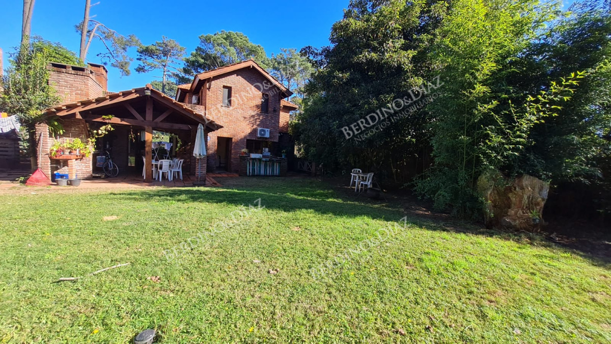 Casa ID.843 - Entorno Residencial en Pinares