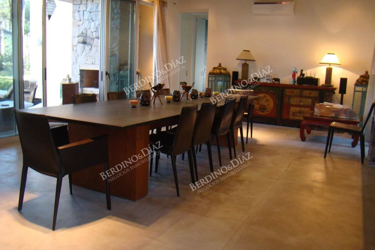 Casa ID.2162 - Casa espectacular en Laguna Blanca