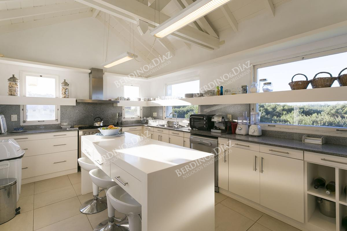 Casa ID.1229 - Casa en Punta Piedras con vista al mar