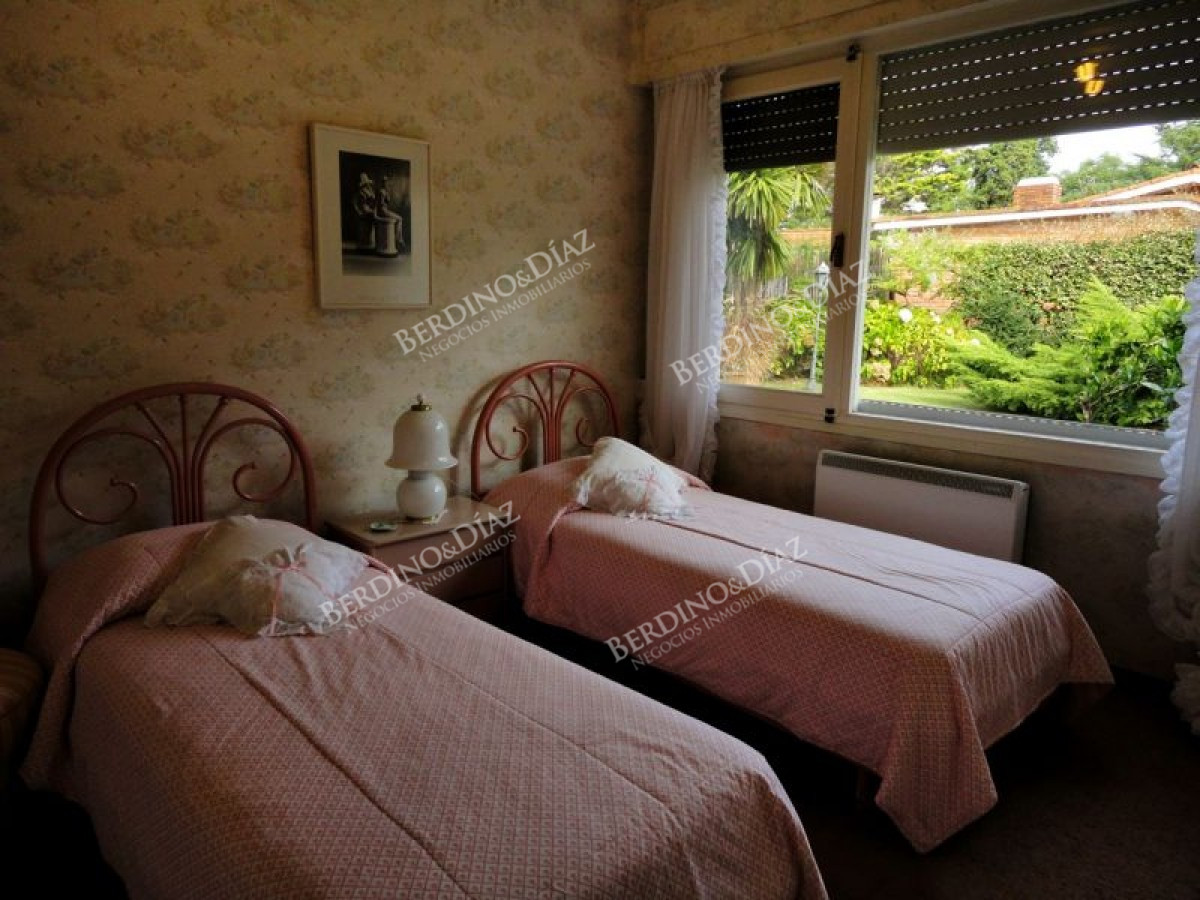 Casa ID.179 - Chalet tradicional en Barrio Cantegril Punta del Este 