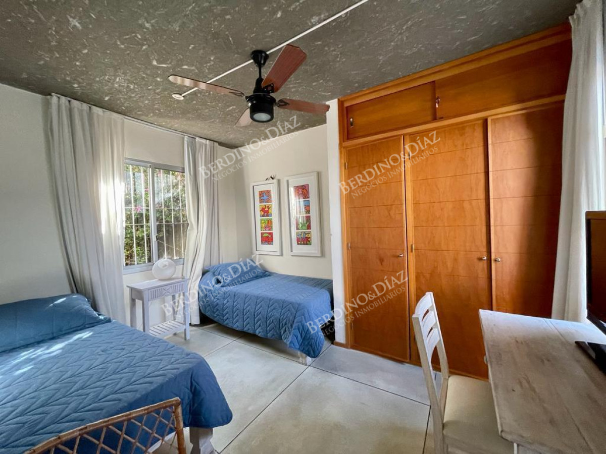 Casa ID.2177 - Casa minimalista con vista al mar en Montoya