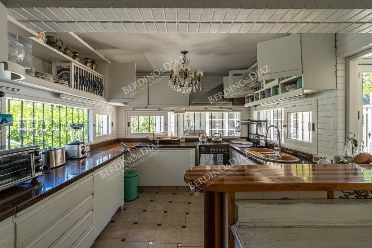Casa ID.2395 - Casa importante en la Peninsula con vista la Mansa en venta
