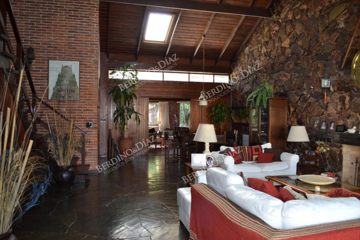 Casa ID.92 -  Casa En Venta Ubicada en una hermosa Zona de Playa Mansa