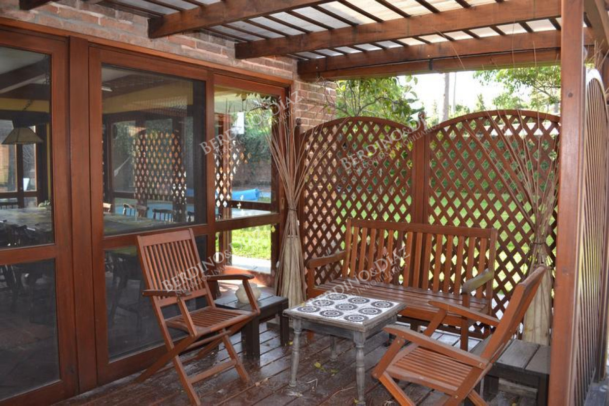 Casa ID.92 -  Casa En Venta Ubicada en una hermosa Zona de Playa Mansa