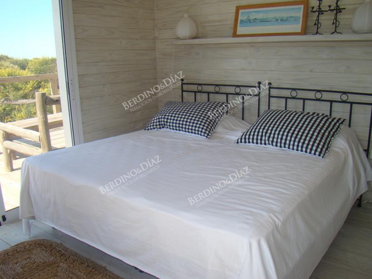 Casa ID.2186 - Casa de estilo propio  y vista al mar en venta Punta Piedras