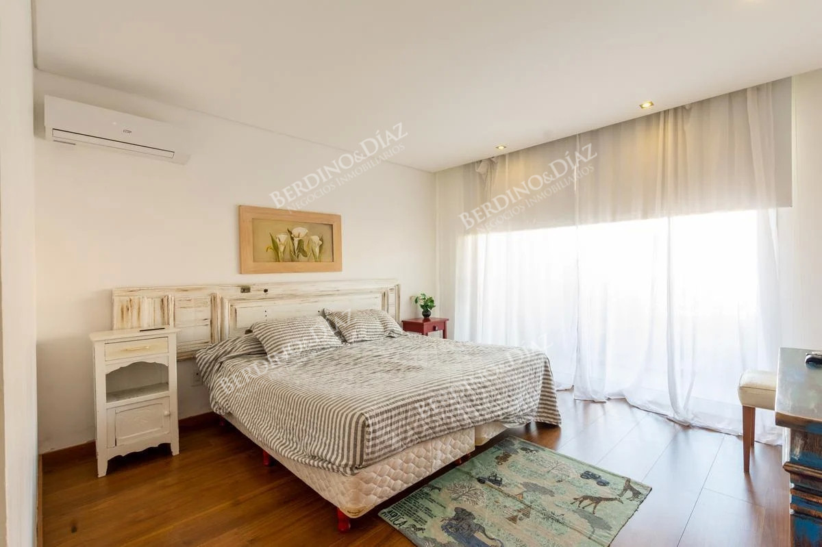 Casa ID.2354 - Casa en Peninsula Zona Faro 4 dormitorios