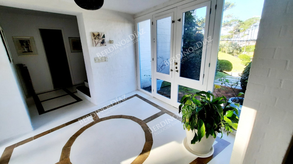 Casa ID.851 - Casa en venta cerca del mar y con vista  en La Barra 