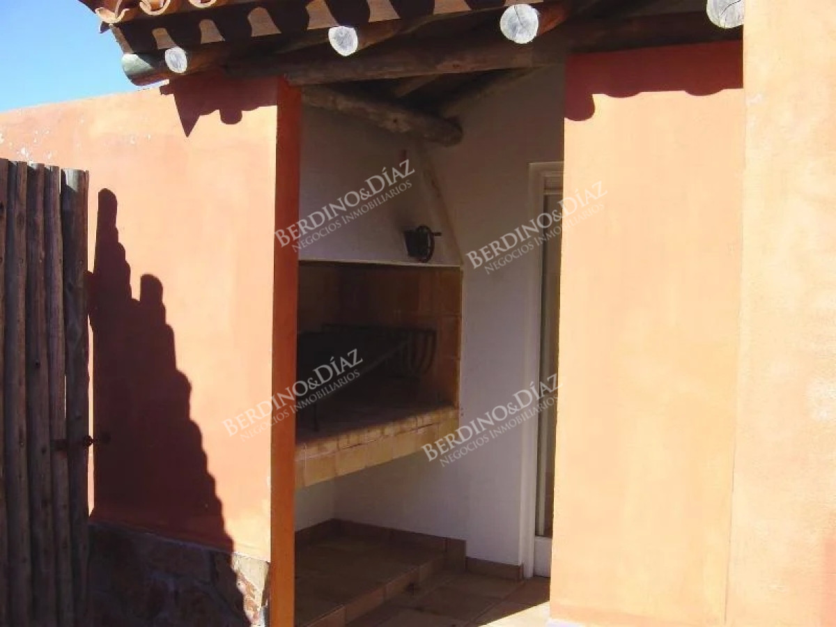 Casa ID.2154 - Casa en Punta Piedras con vista al mar 