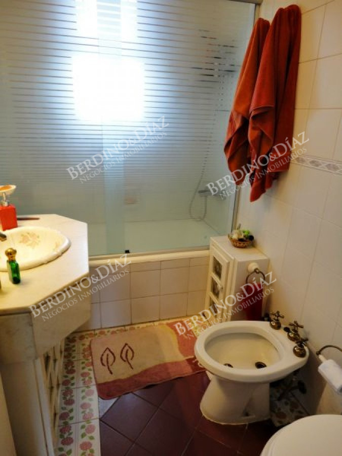 Casa ID.179 - Chalet tradicional en Barrio Cantegril Punta del Este 