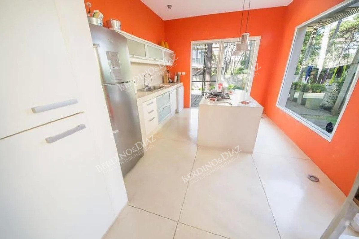 Casa ID.2259 - Casa moderna en venta en Playa Montoya La Barra