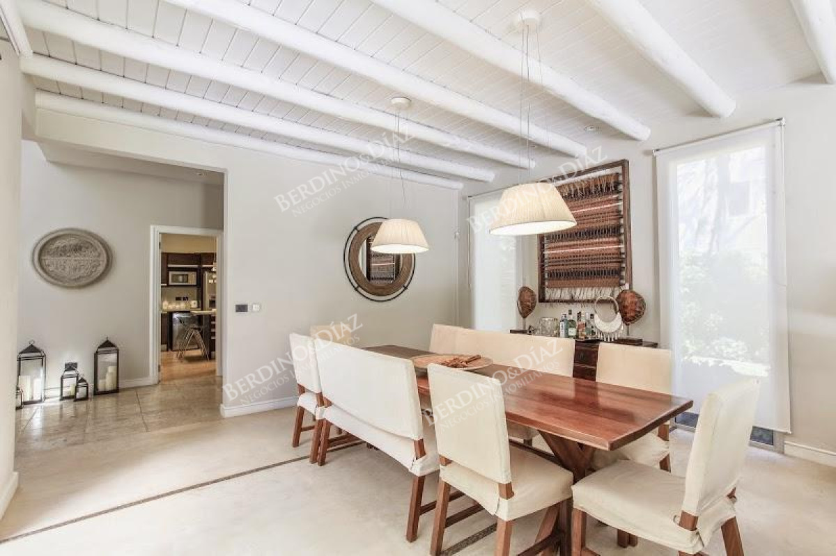 Casa ID.2174 - Hermosa casa en venta en Laguna Blanca