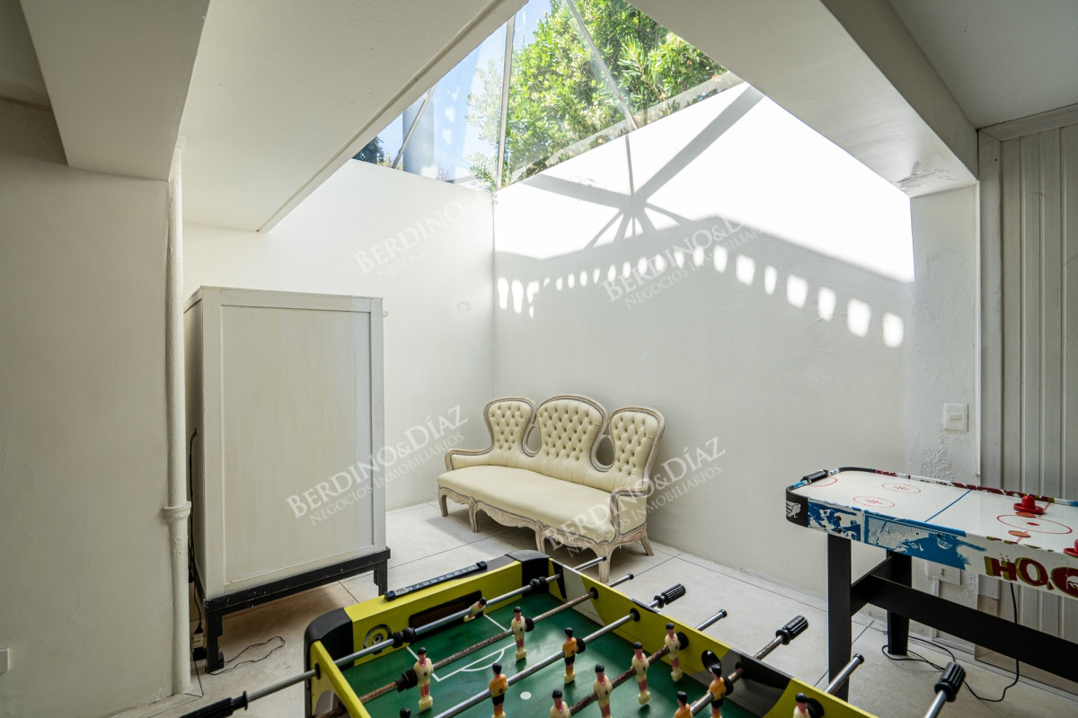 Casa ID.2395 - Casa importante en la Peninsula con vista la Mansa en venta