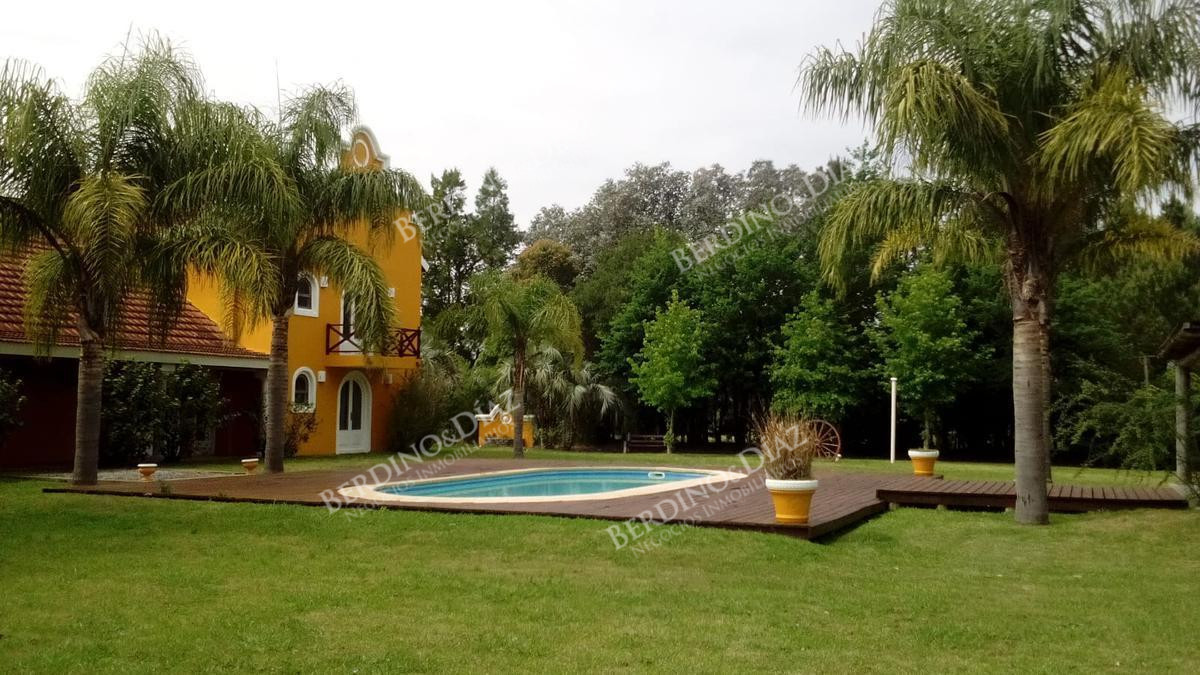 Casa ID.2147 - Casa campo importante en venta Zona Manantiales
