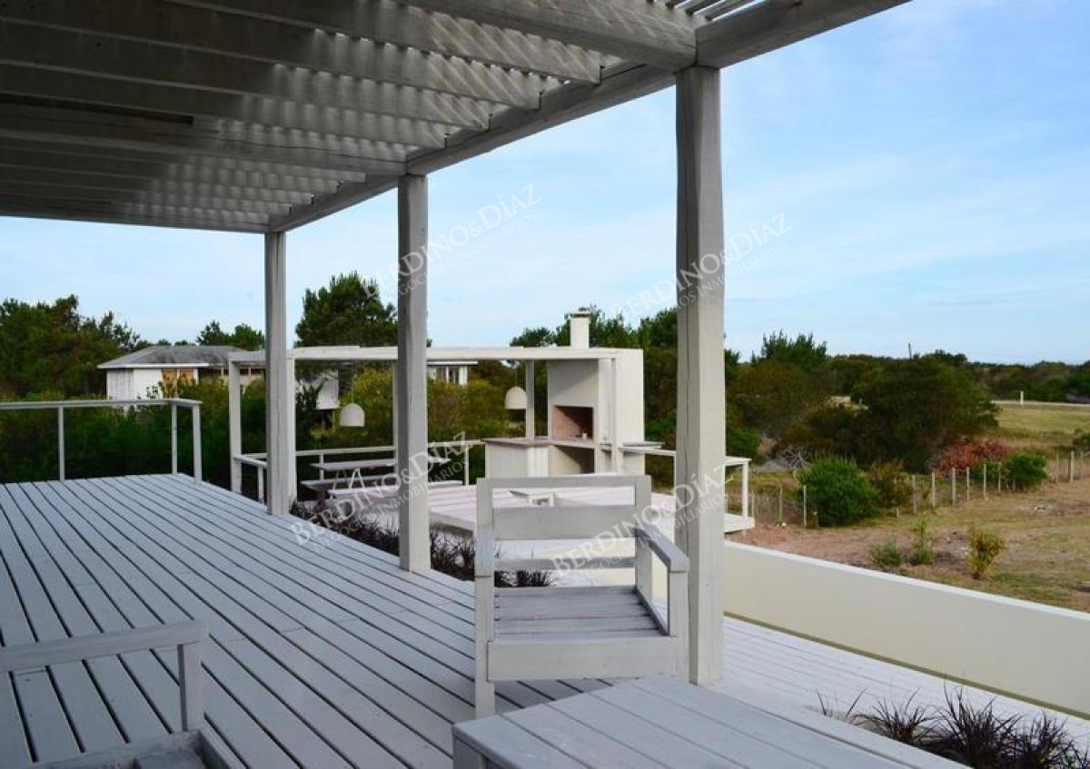 Casa ID.2239 - Casa moderna con vista al marJose Ignacio 