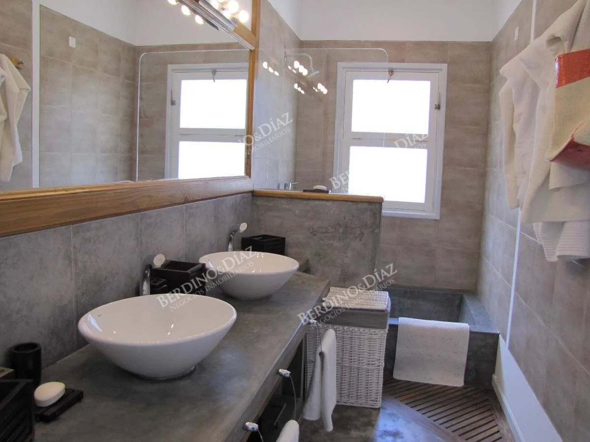 Casa ID.2227 - Casa a estrenar estilo minimalista Jose Ignacio en venta