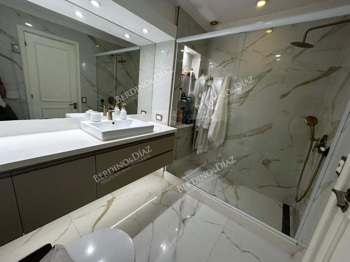 Casa ID.3011 - Hermosa casa en venta en Barrio Lugano Arbolada 