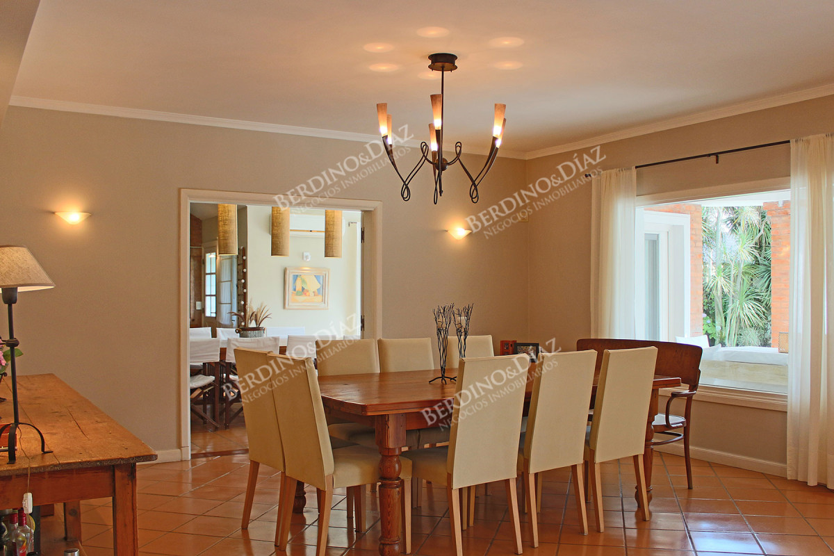 Casa ID.2397 - Magnifica propiedad en venta Playa Mansa