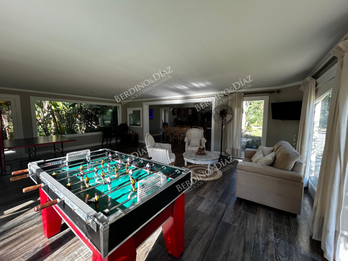 Casa ID.3011 - Hermosa casa en venta en Barrio Lugano Arbolada 