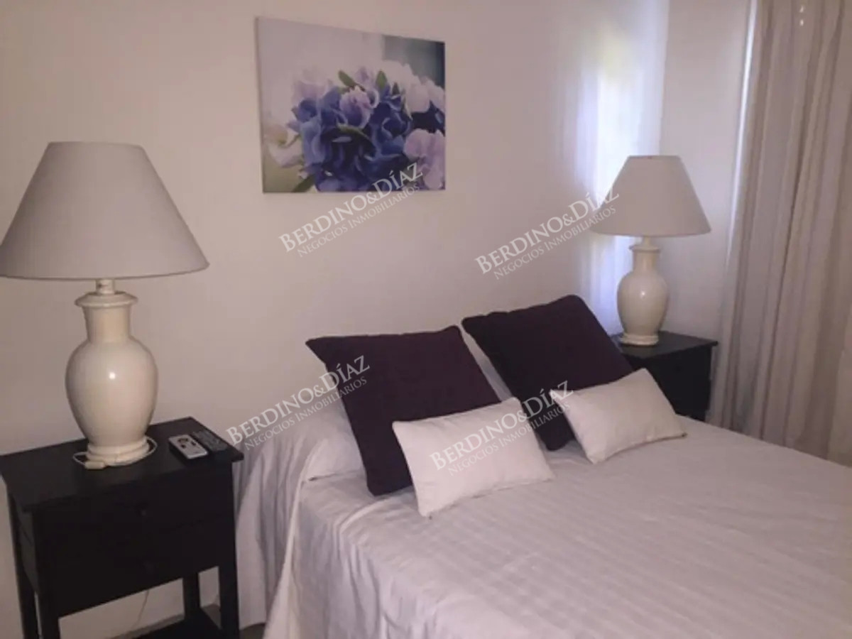 Casa ID.2821 - Casa espectacular en Playa Mansa en venta para proyecto 