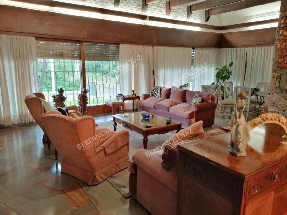 Casa ID.344 - Casa en venta ubicada en Paradas de Playa Mansa