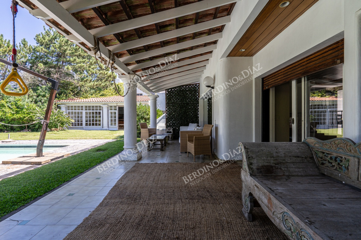 Casa ID.2395 - Casa importante en la Peninsula con vista la Mansa en venta
