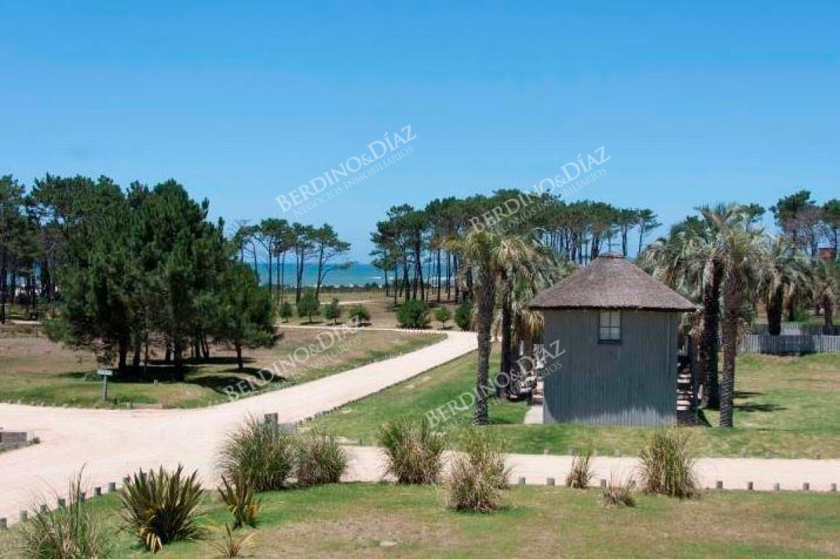 Casa ID.2224 - Casa en venta en Pinar del Faro Jose Ignacio a 2 cuadras del mar