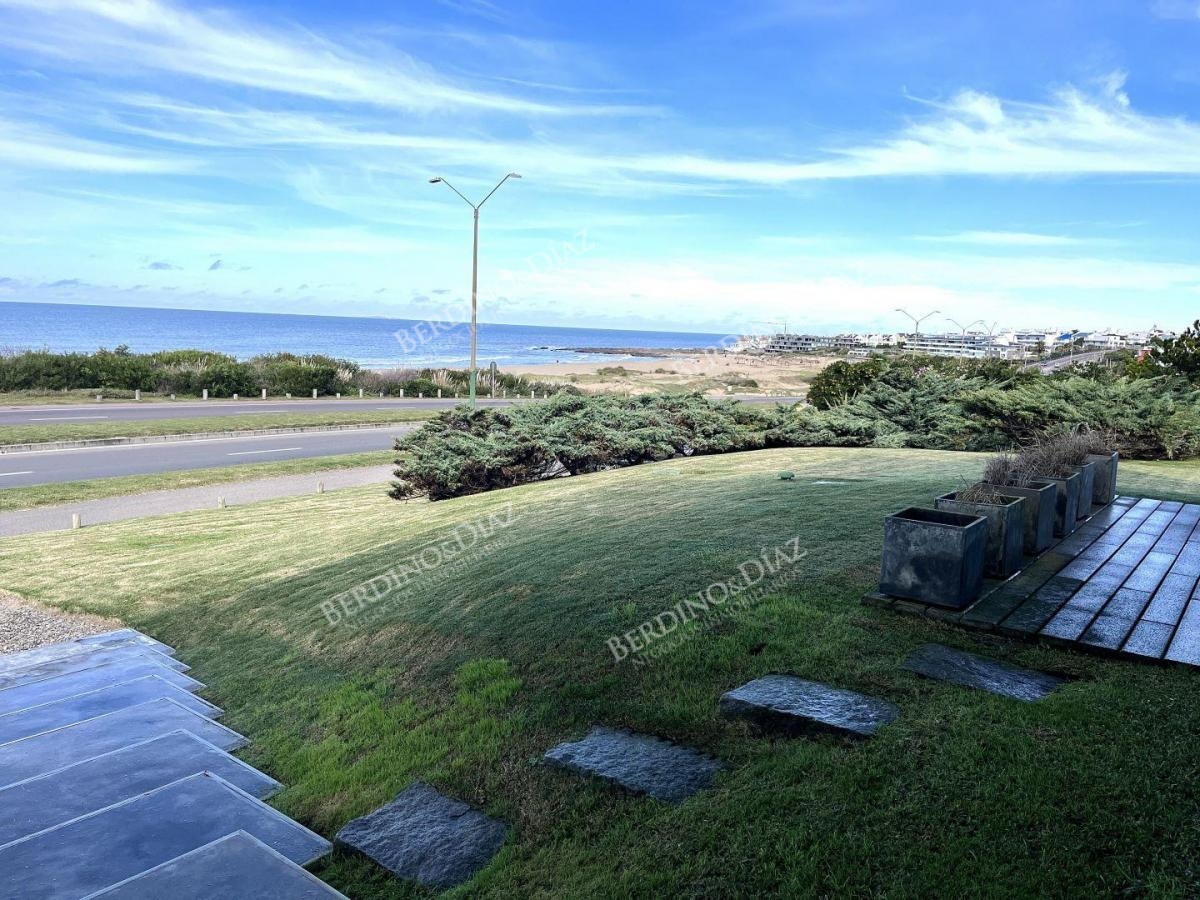 Casa ID.2334 - Casa frente al Mar en venta en Montoya espectacular 3 niveles