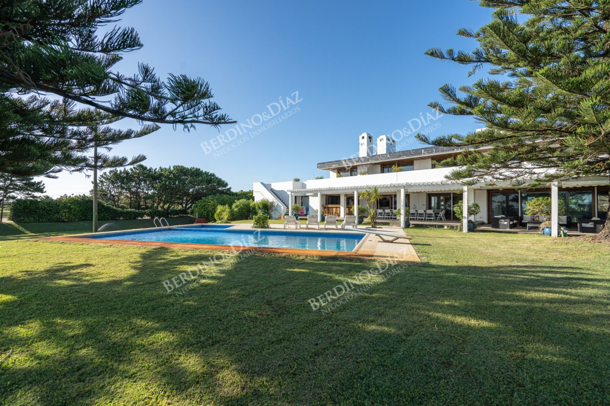 Casa ID.2387 - Espectacular casa frente al mar en Solanas en venta
