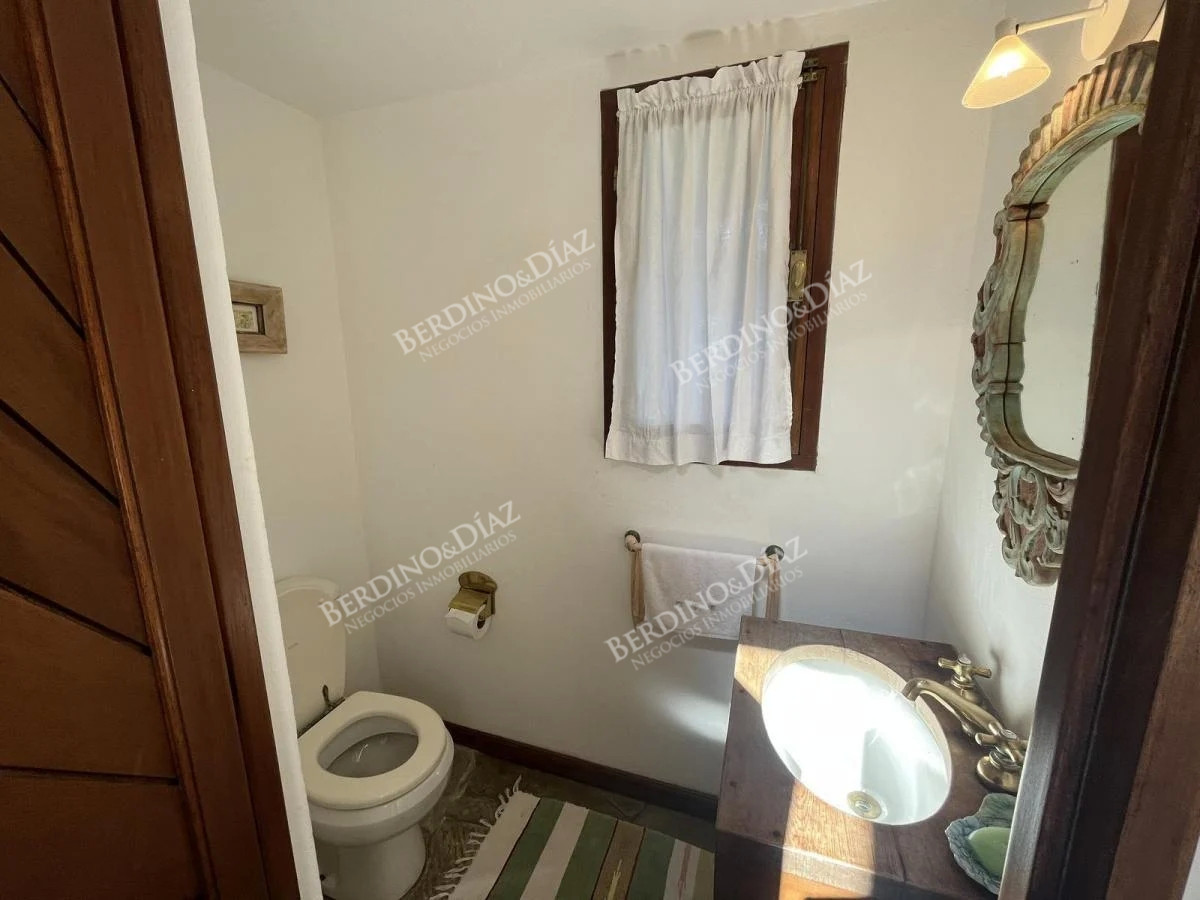 Casa ID.2151 - Casa en venta ocn vista al mar Manantiales